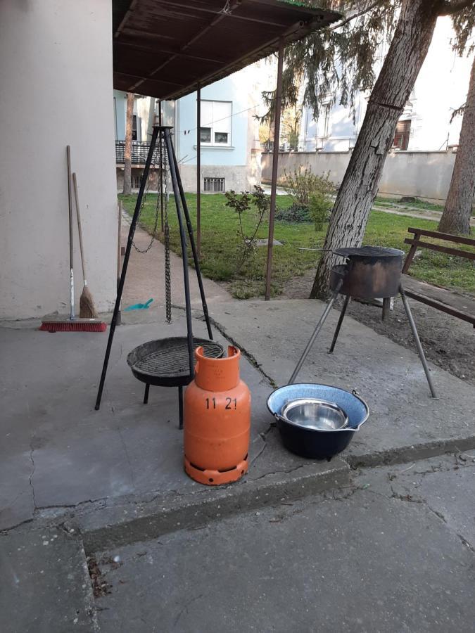 Apartman Kod Kestena Осиек Екстериор снимка